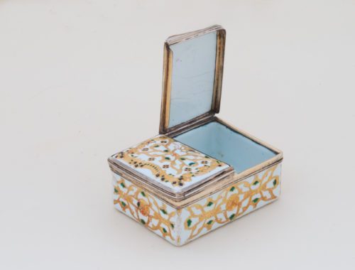 Fromery enamel box
